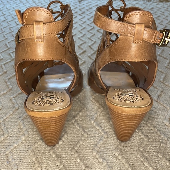 Vince Camuto Brown Elettra Style Heel with Box - Picture 4 of 14